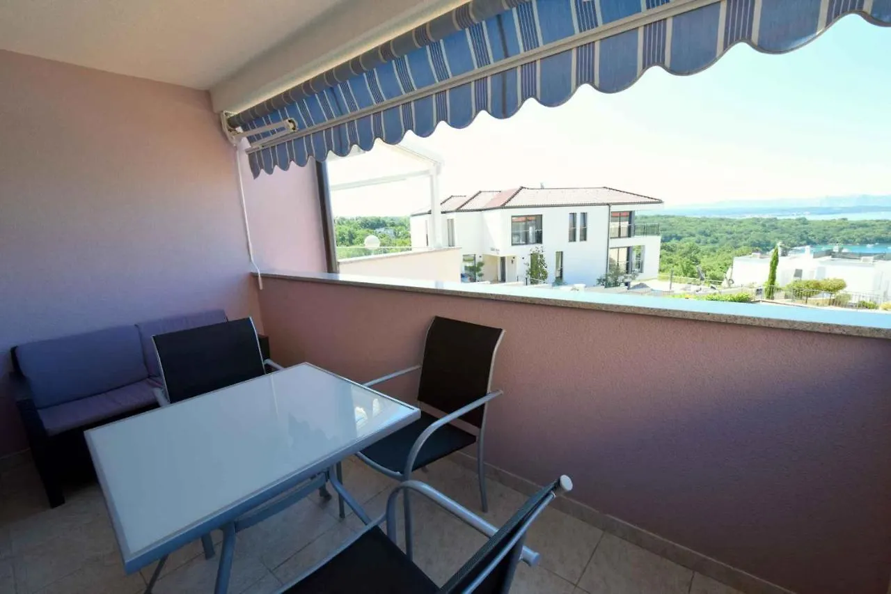 Apartment In Njivice/Insel Krk 13262 Croatia